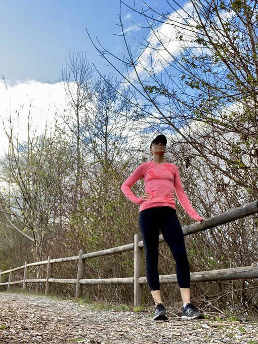 sally 4 miles in pink